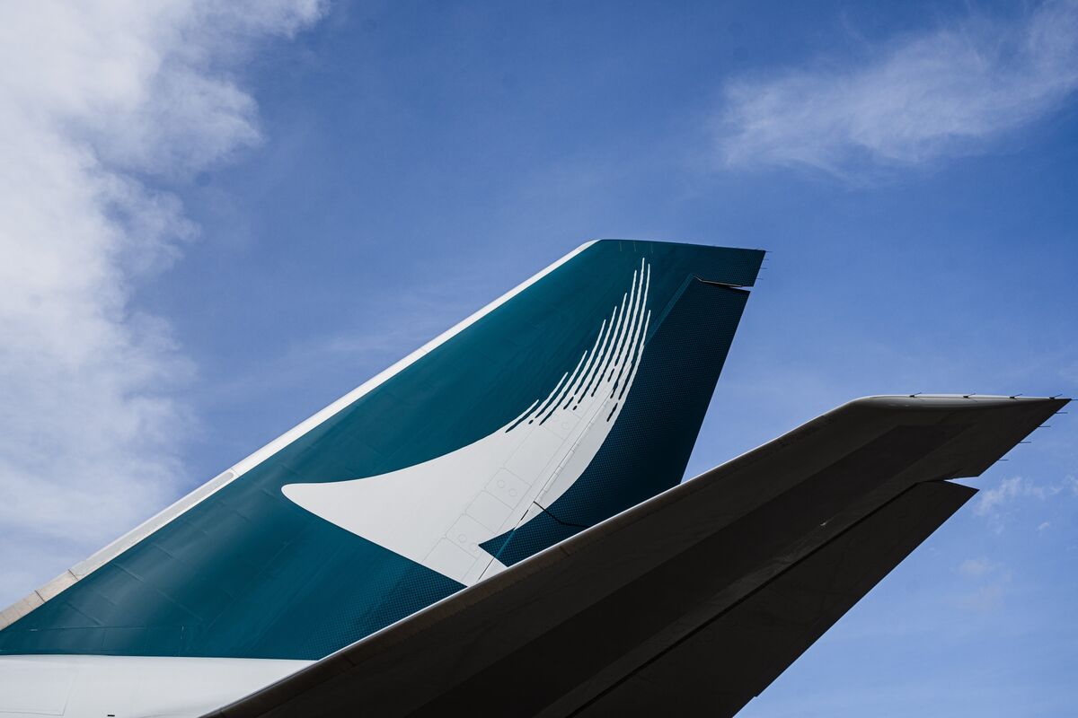Cathay Pacific Orders 14 Boeing 777X Jets for Fleet Expansion