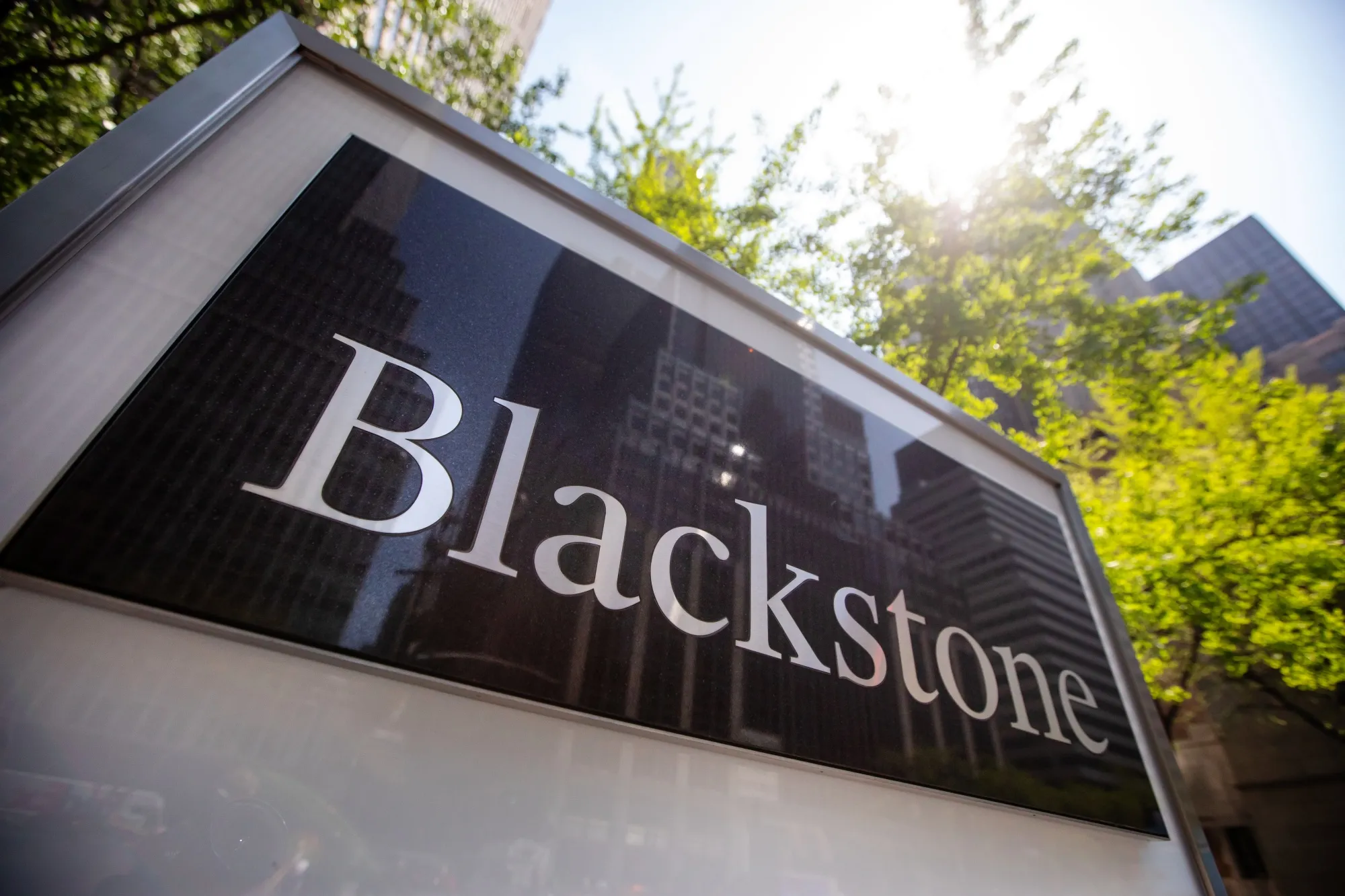 Blackstone Profit Slides as Dealmaking Hit By Market Tumult