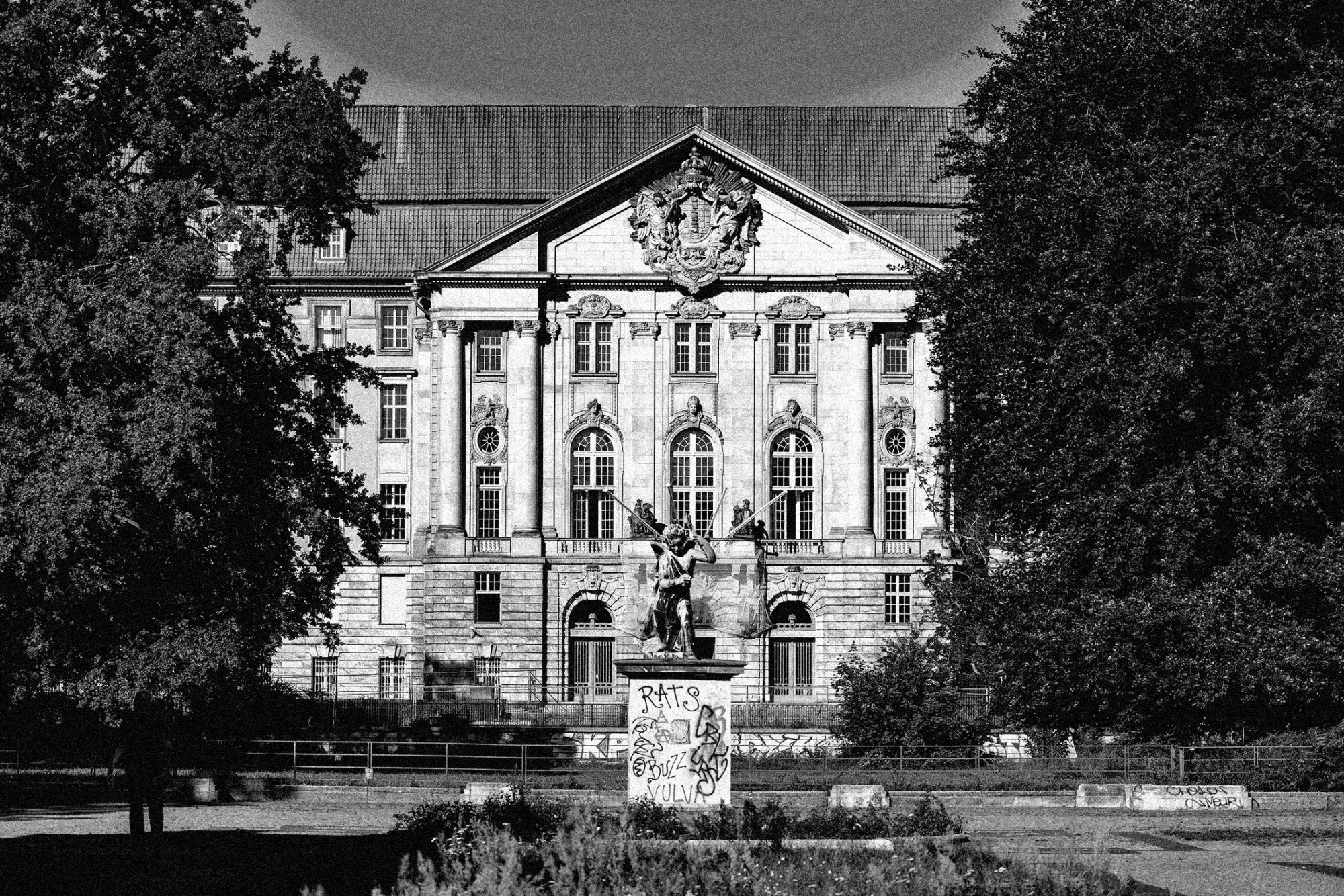 In an effort to recover at least some losses, the Berlin-based fund has started legal proceedings.