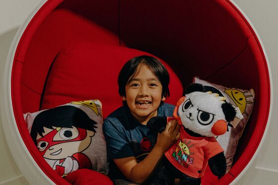 The Preteen’s Guide to Getting Rich Off YouTube