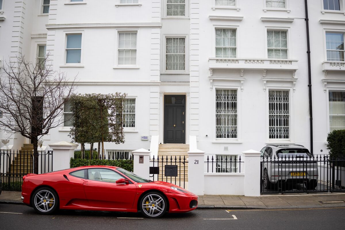 London’s Most Desirable Neighborhoods Have Lost 11,000 Workers