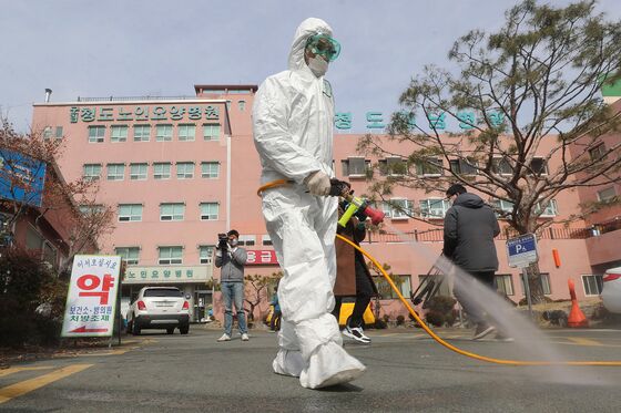Almost All Patients in South Korean Psychiatric Ward Have Virus