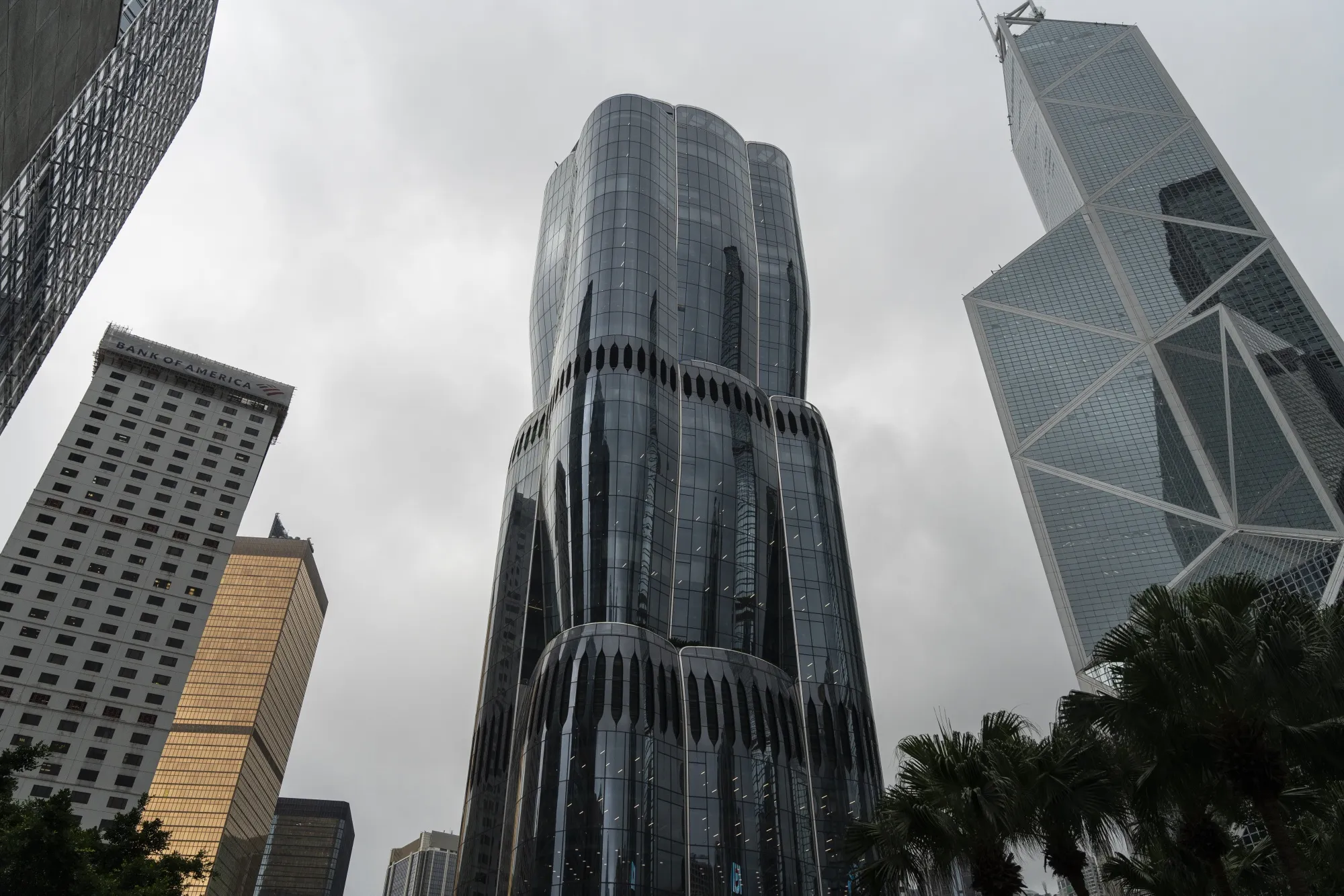 The Henderson Lures More Tenants Despite Hong Kong Office Slump - Bloomberg