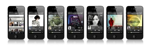 Spotify Starts Mobile Web-Radio Service Challenging Pandora