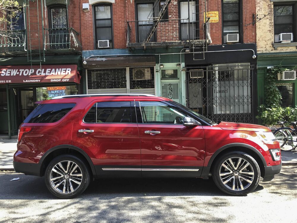 2017 Ford Explorer Platinum Review Putting It To The Single Female 1472594994 Ford Explorer Platinum Bloomberg 06 The 2017