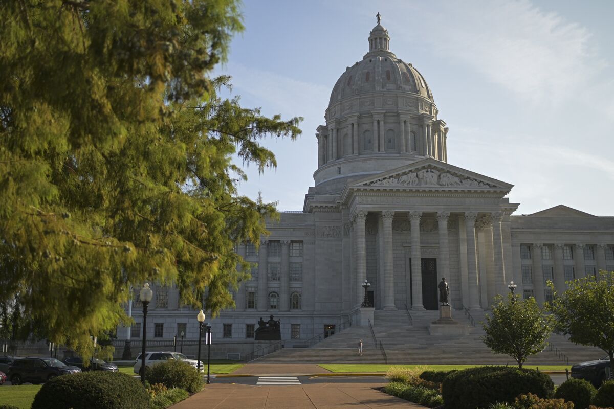 US Supreme Court Blocks Missouri GOP-Backed Voting Map for Now