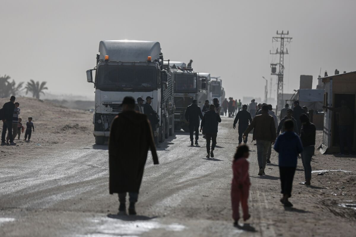 
                            Trump Says Board of Peace Members Pledged More Than $5 Billion