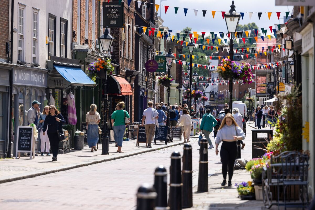UK Household Inflation Worries Pick Up Again in August