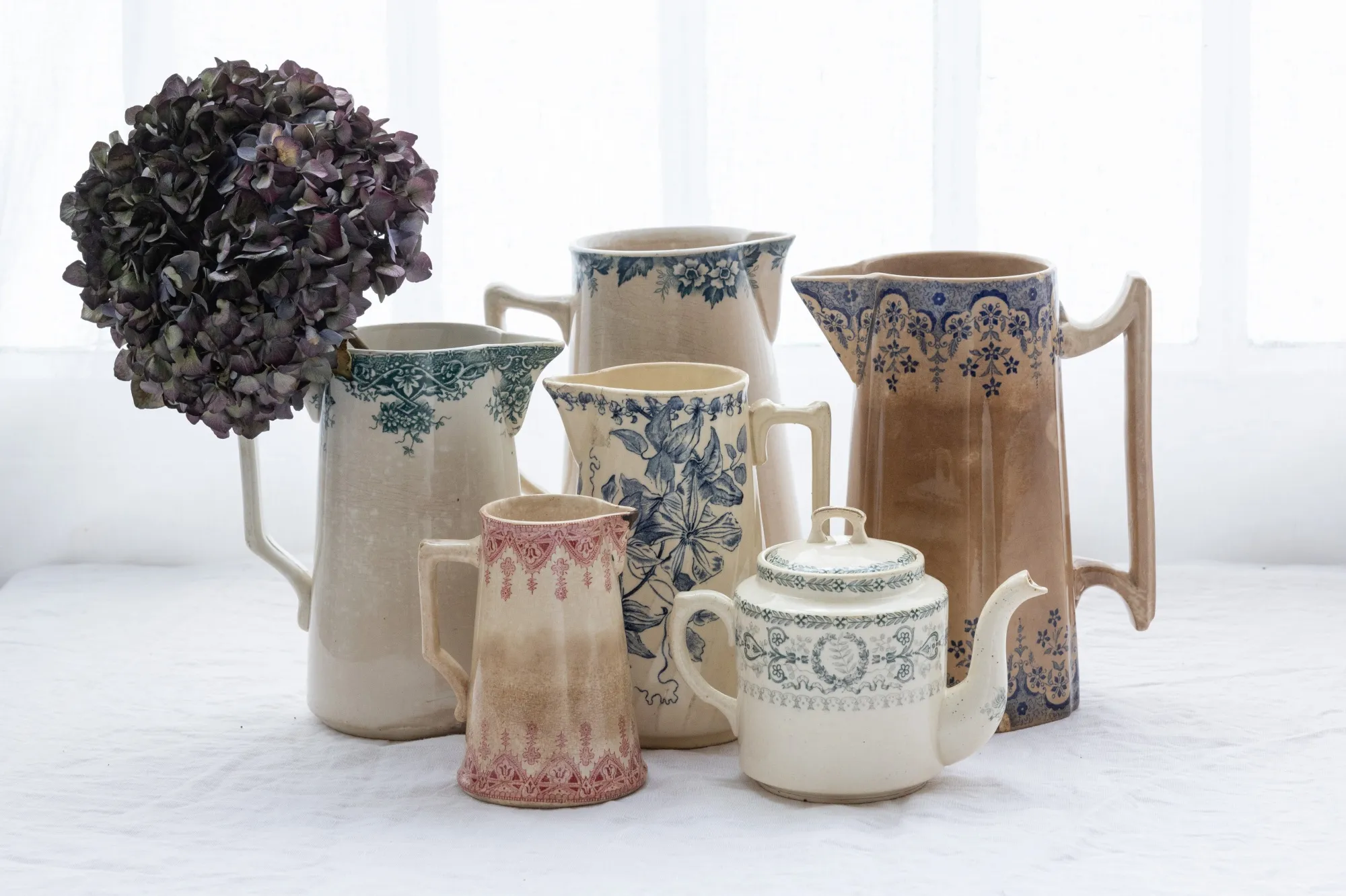 Blanche Patine specializes in early 20th century French ceramics.