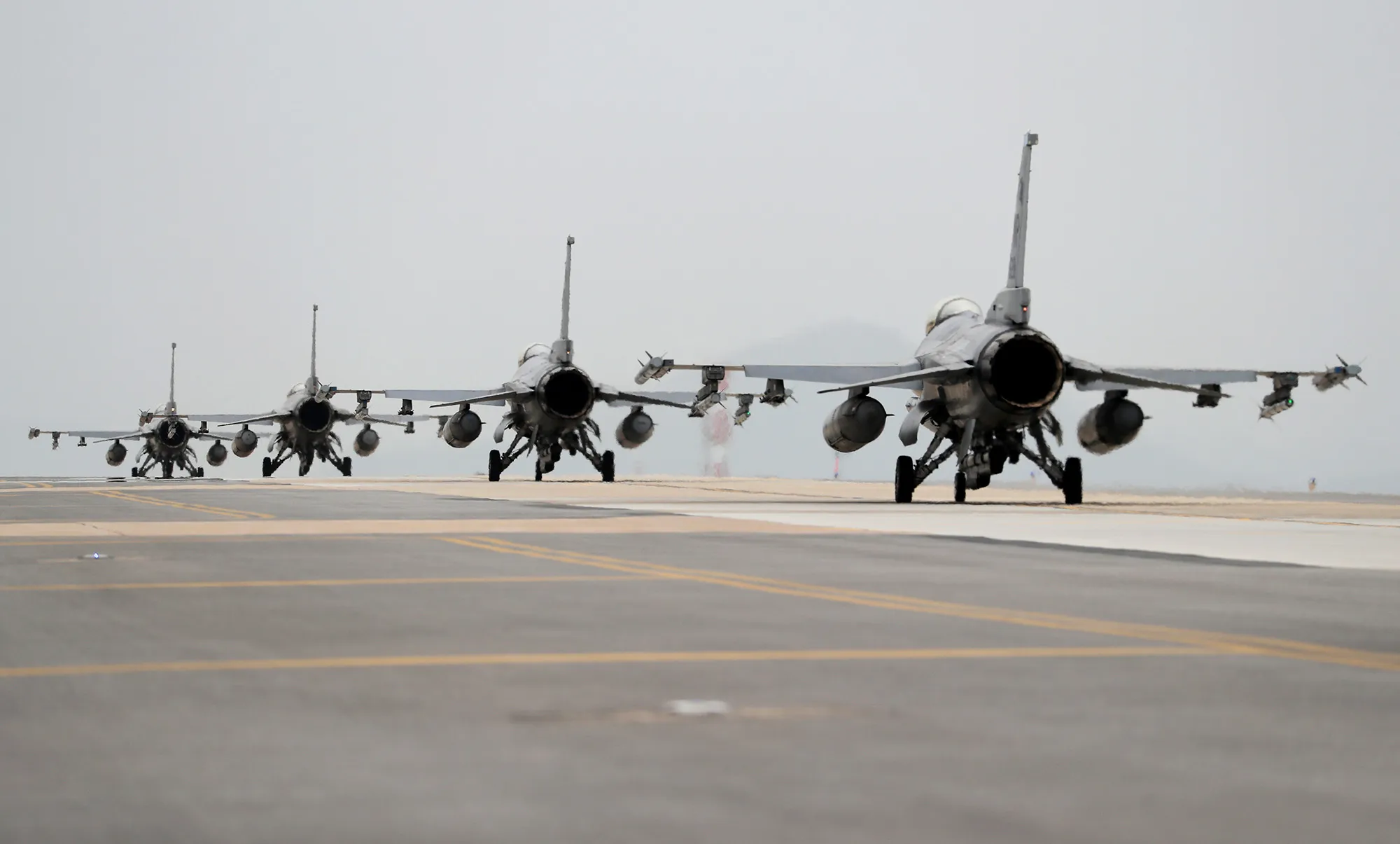 F-16 Fighting Falcon fighter jets