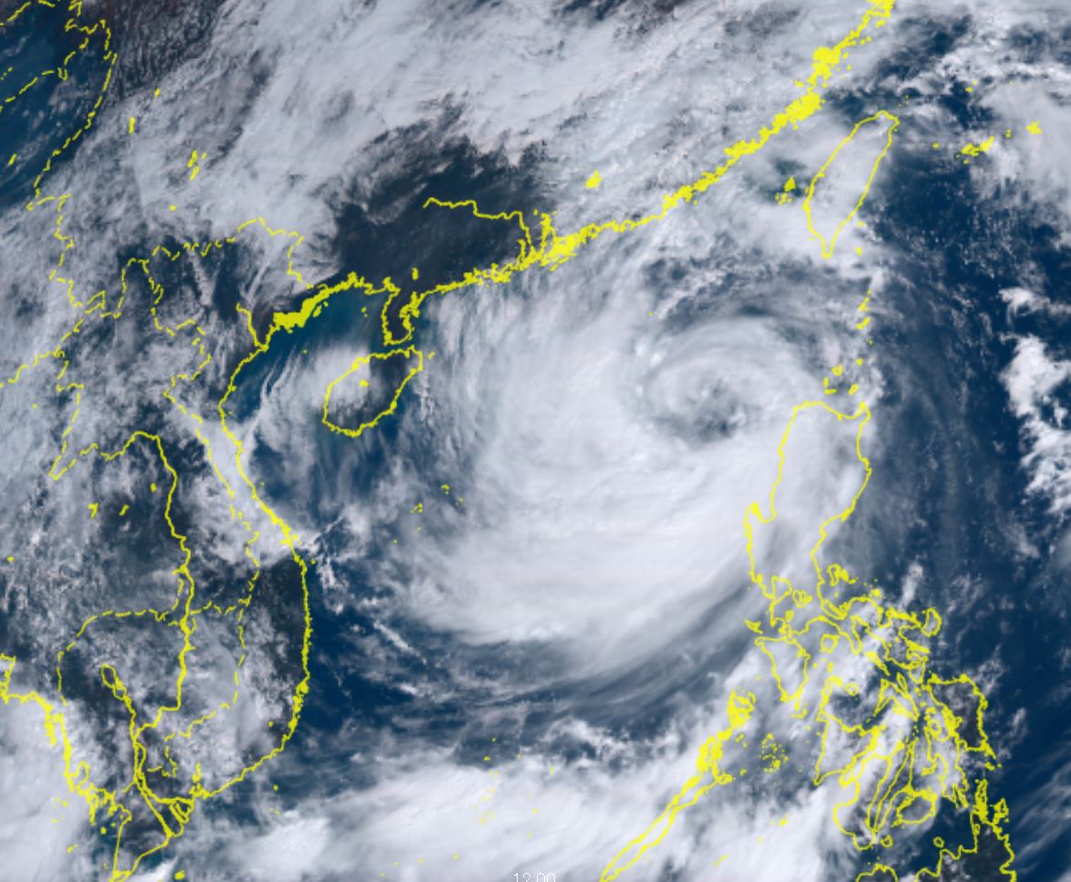 Cyclone Kompasu Hong Kong May Raise Typhoon Signal 8 Storm Warning Bloomberg