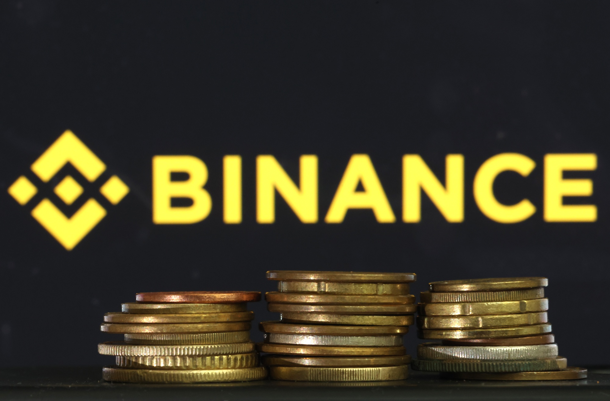 Binance US Sees Customer Outflows After SEC Lawsuit - Bloomberg