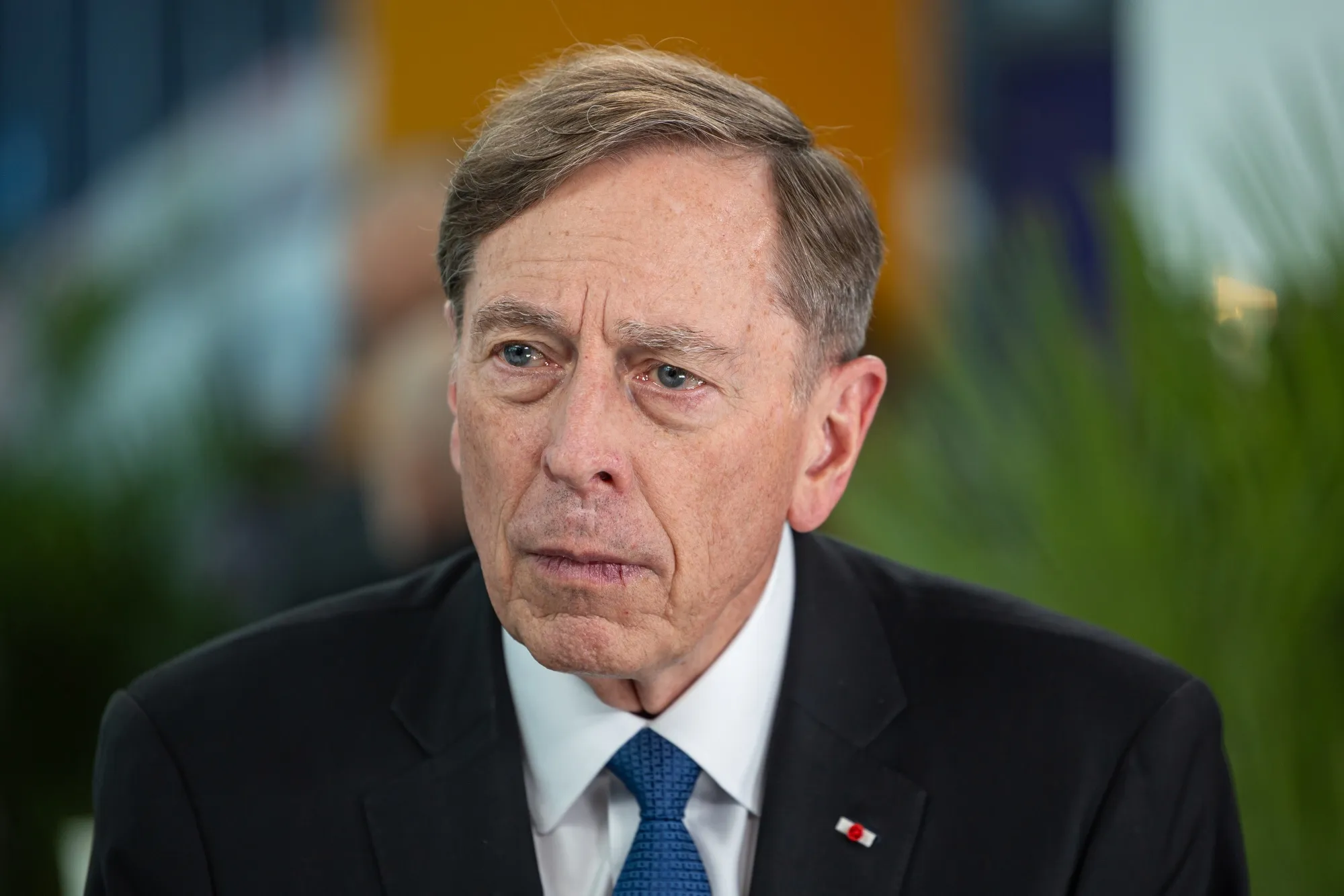 KKR Names Petraeus Mideast Chair, Sets Up Local Investments Team - Bloomberg