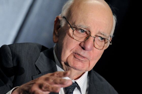 Obama, Greenspan, Powell, Recall ‘Tall Paul’ Volcker’s Legacy