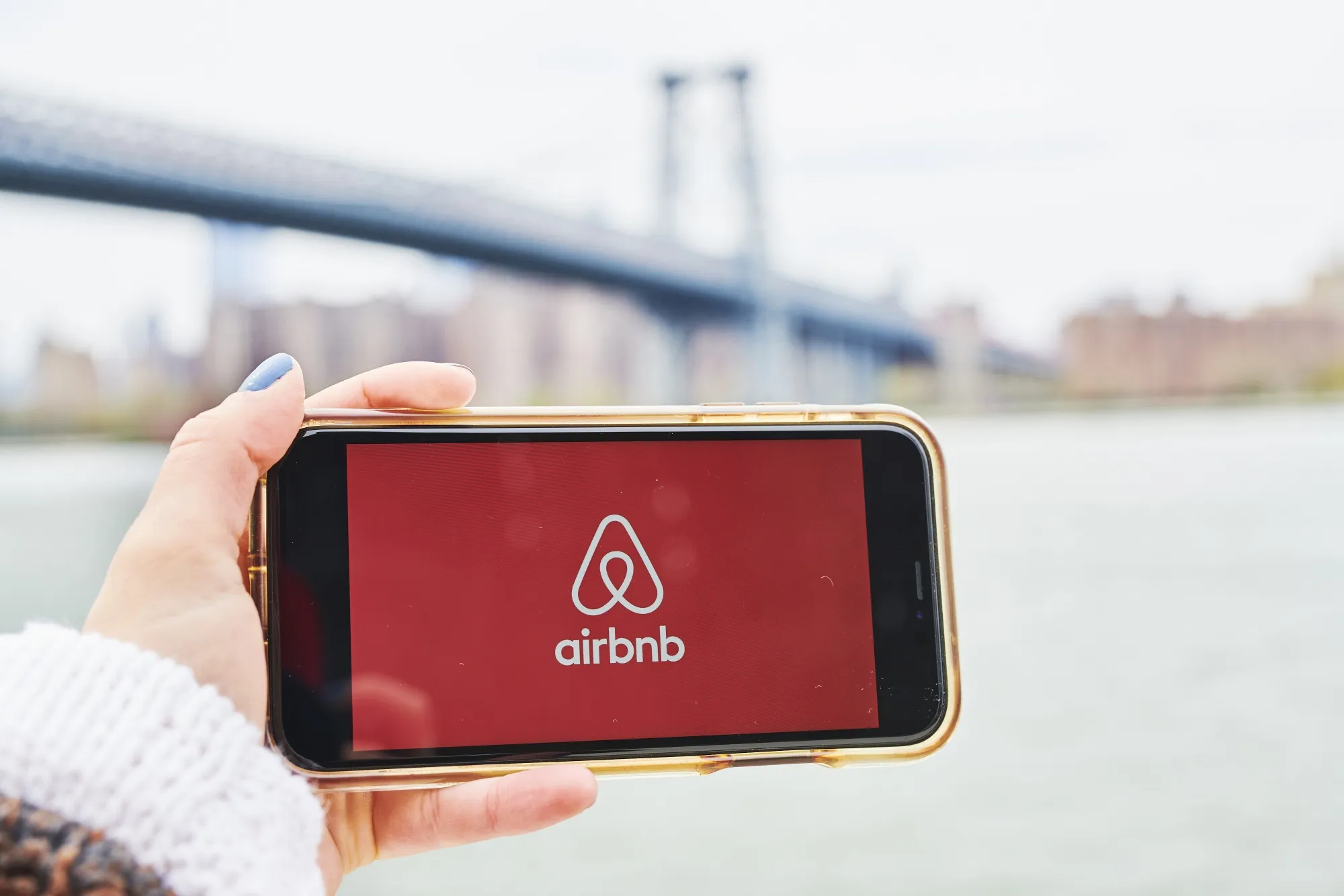 Airbnb Online Marketplace Illustrations As IPO Prospects Diminish 