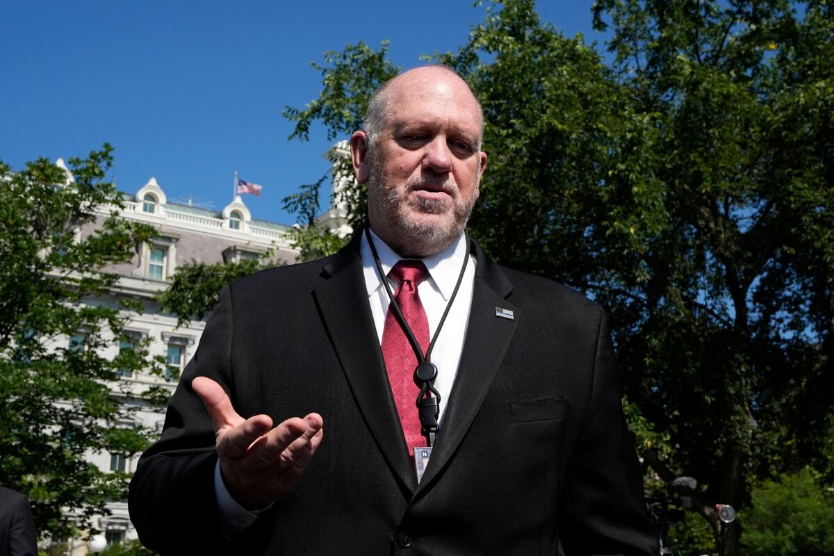 Trump Immigration Enforcer Says ICE Will Boost Raids in New York