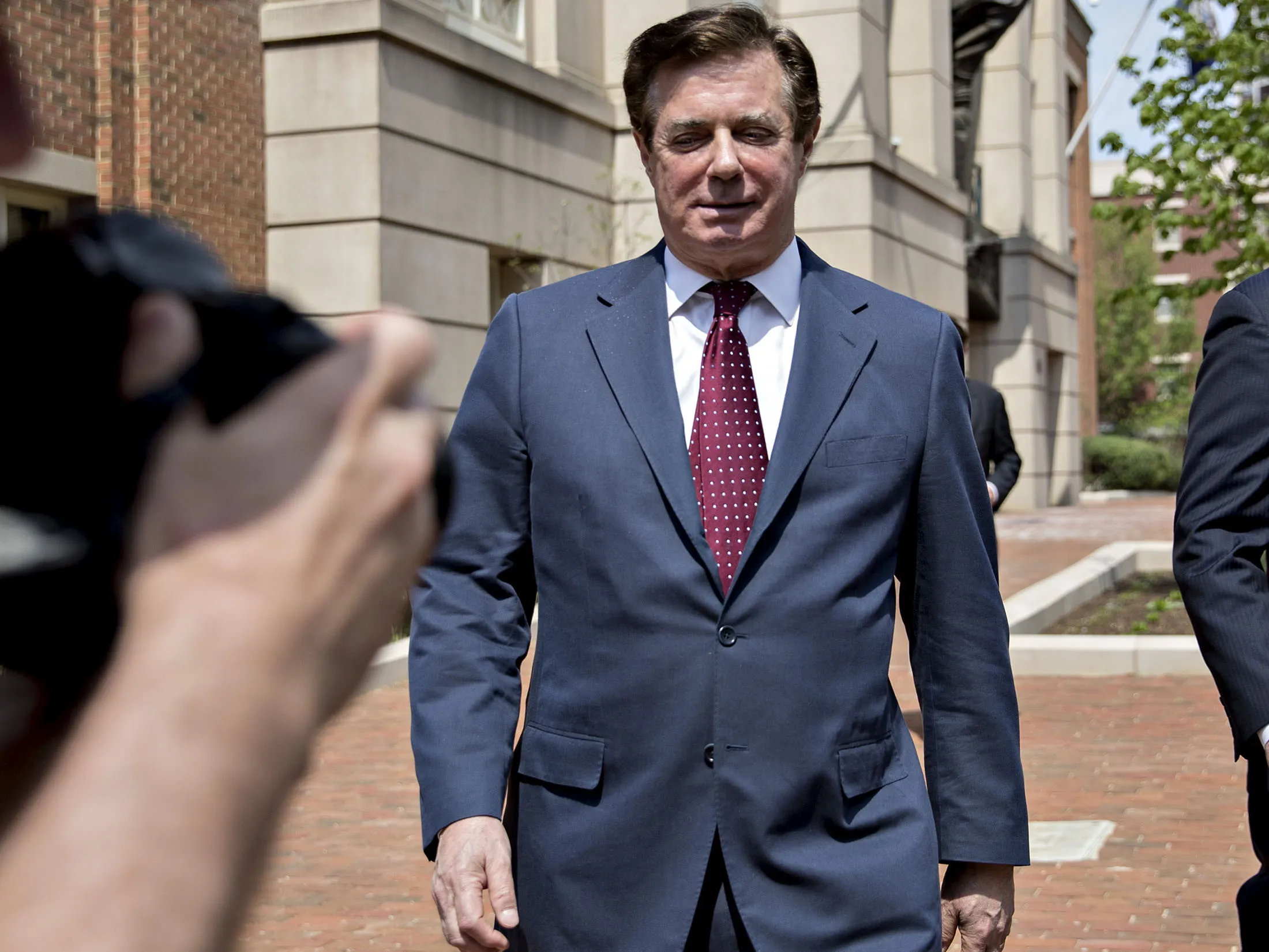 Paul Manafort&nbsp;exits the District Courthouse after a motion hearing in Alexandria, Virginia,&nbsp;on&nbsp;May 4, 2018.&nbsp;