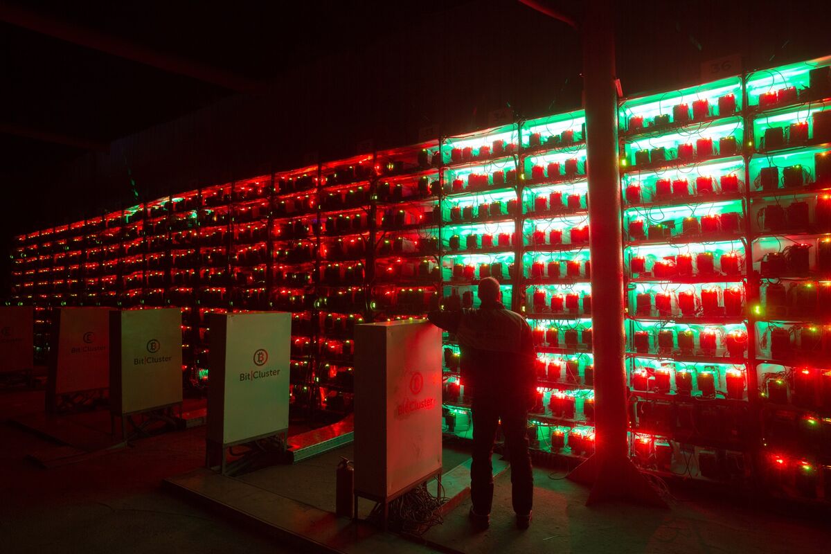 Bitcoin (BTC USD) Cryptocurrency Mining in Arctic Circle as Price Rises:  Photos - Bloomberg