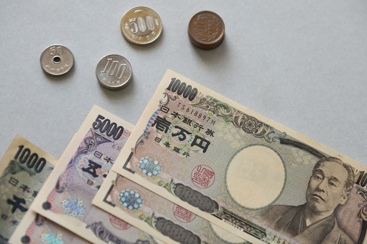 Morgan Stanley Favors Trade With Yen Weakening to 163 per Dollar