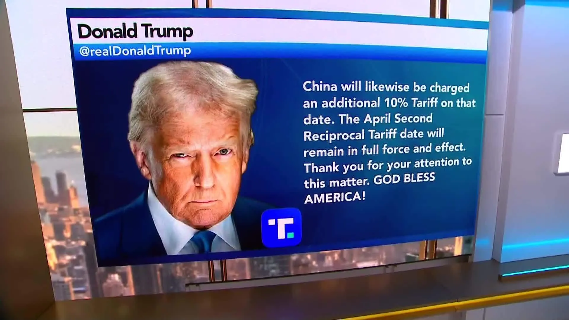 Watch Trump Says Canada, Mexico, China Tariffs Start March 4 - Bloomberg