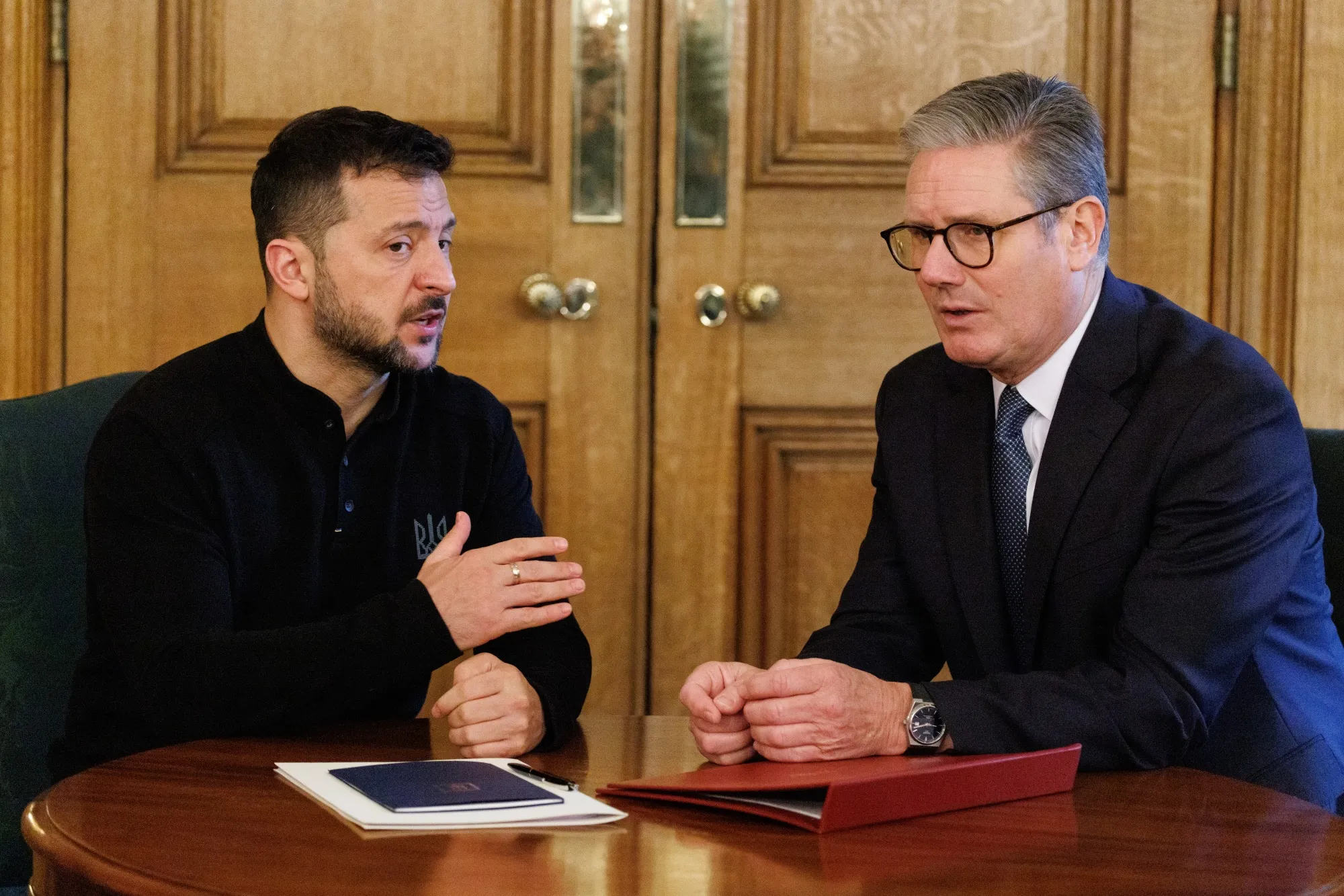 Ukrainian President Volodymyr Zelenskiy and UK Prime Minister Keir Starmer.