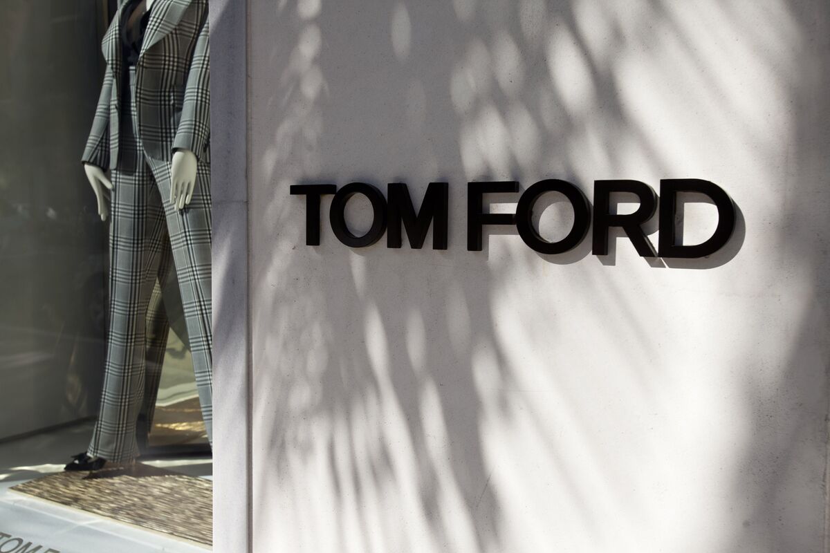 der ovre pelleten Kronisk Ermenegildo Zegna (ZGN) to Buy Tom Ford Fashion Unit in Estee Lauder (EL)  Deal - Bloomberg