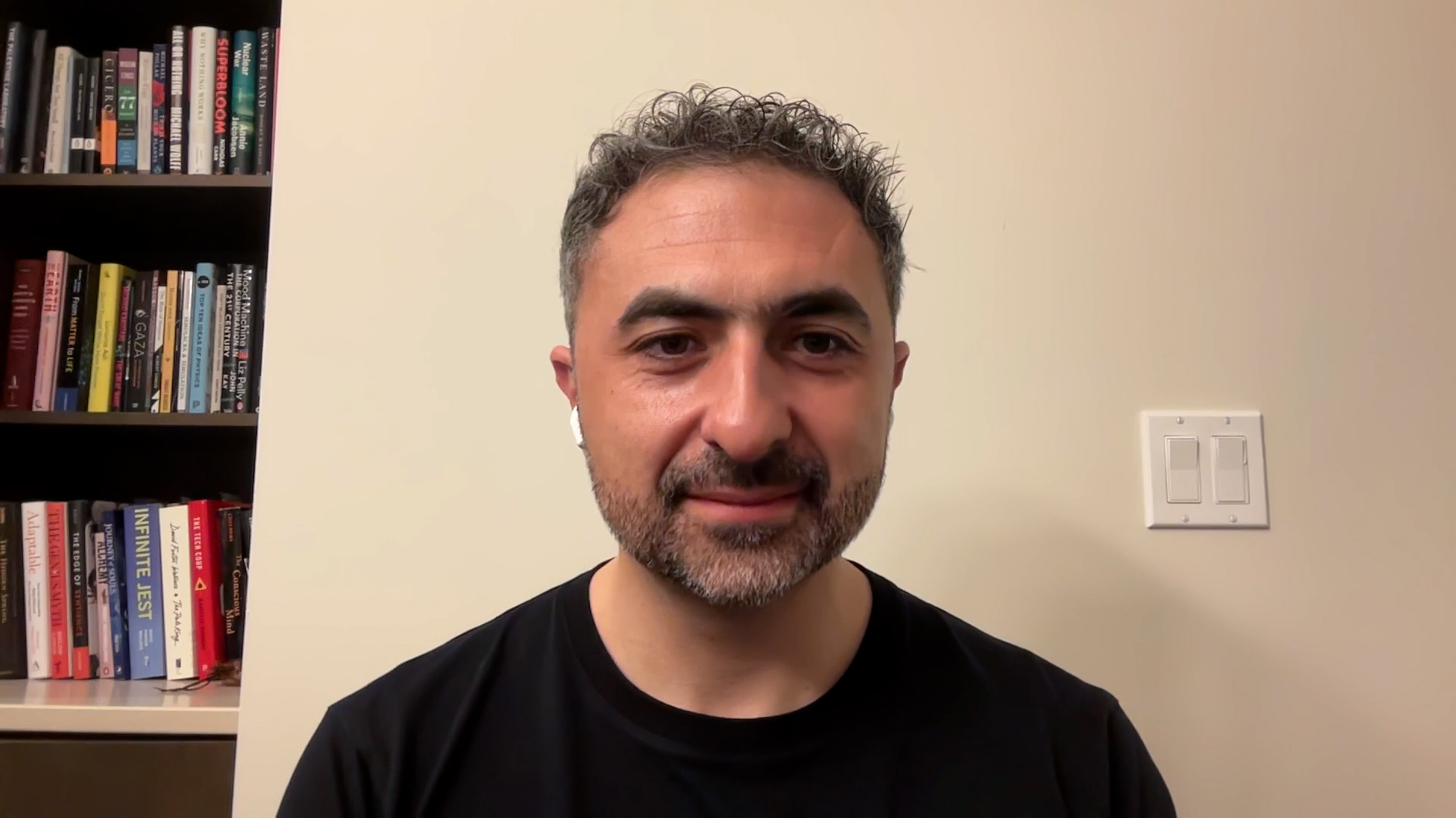 Microsoft AI’s Suleyman Says Nobody Wants 'Mass Harm'