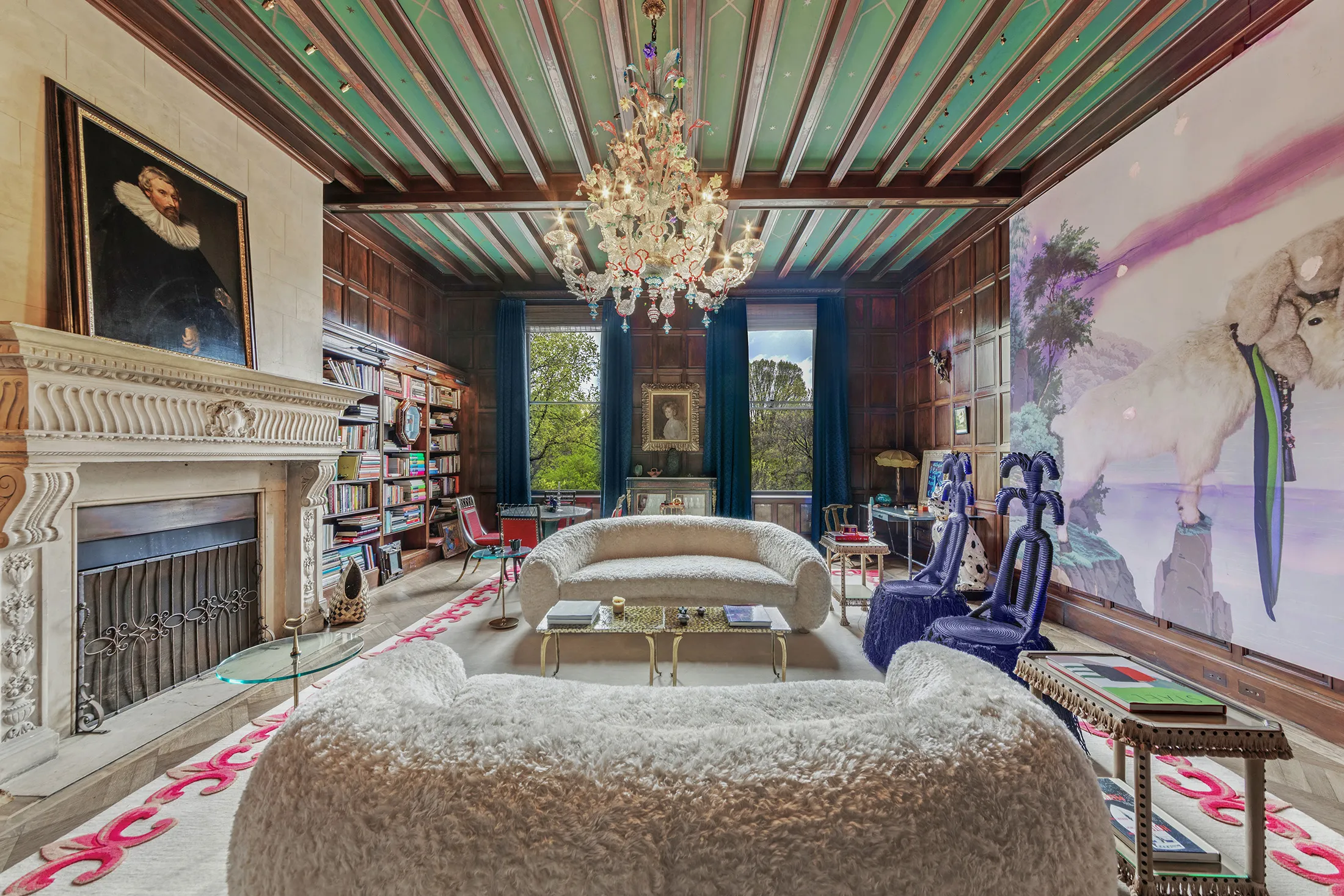 Living room inside 973 Fifth Avenue