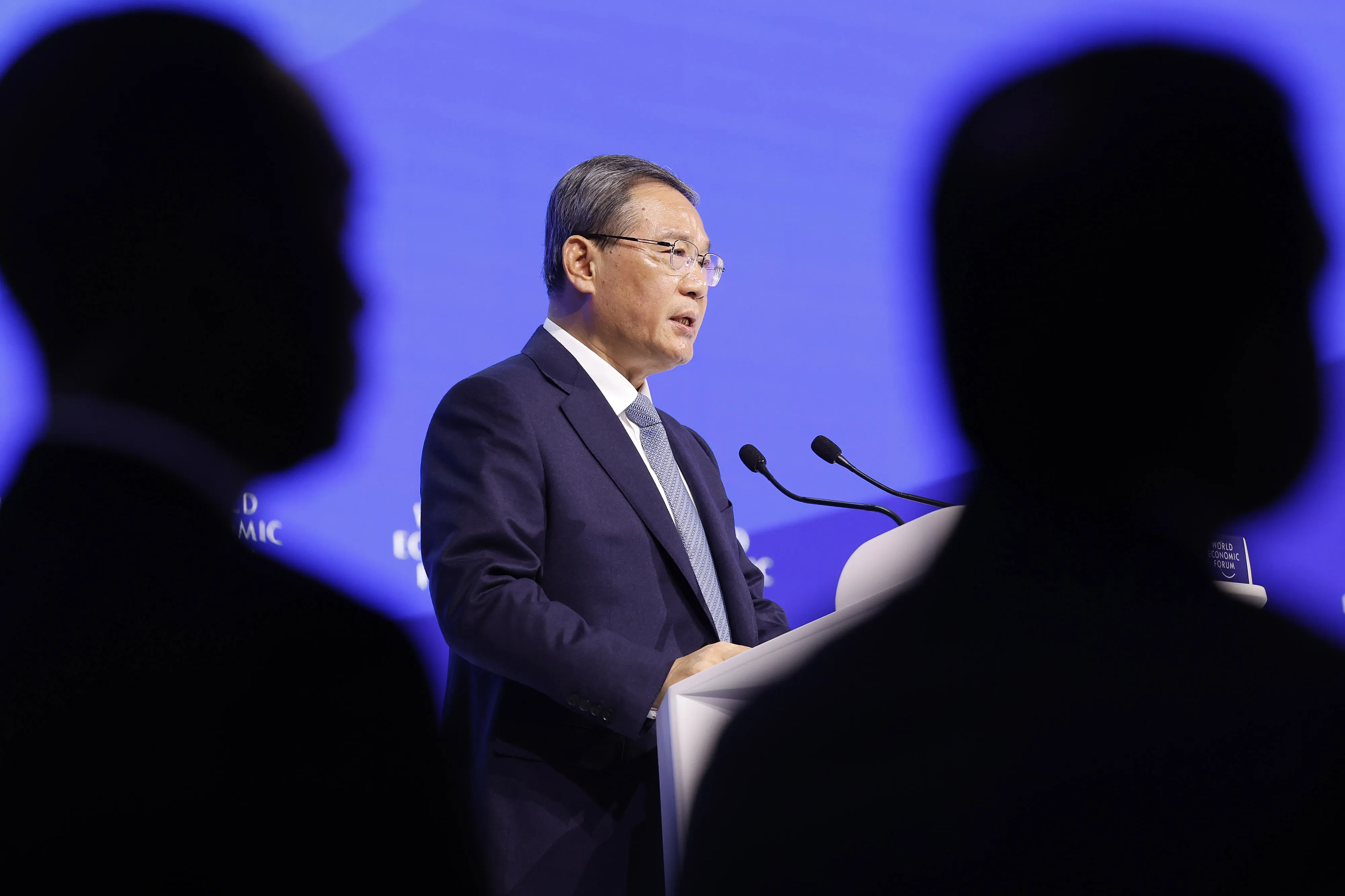 China’s Premier Orders More Measures to Arrest Stock Rout - Bloomberg