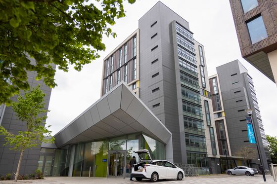 ‘Elon Musk PhD’ Highlights Opacity of U.K. Company Register