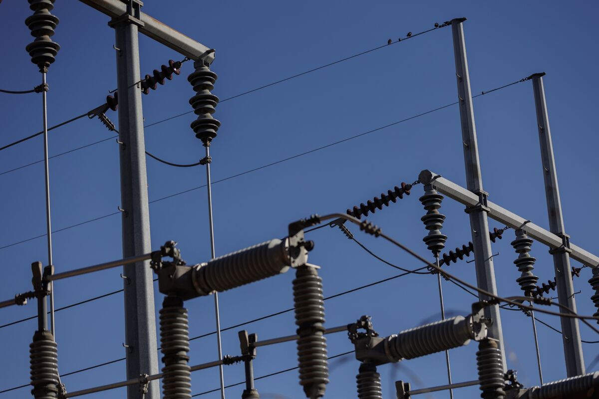 Rising Electricity Bills May Spell Trouble for GOP in Elections