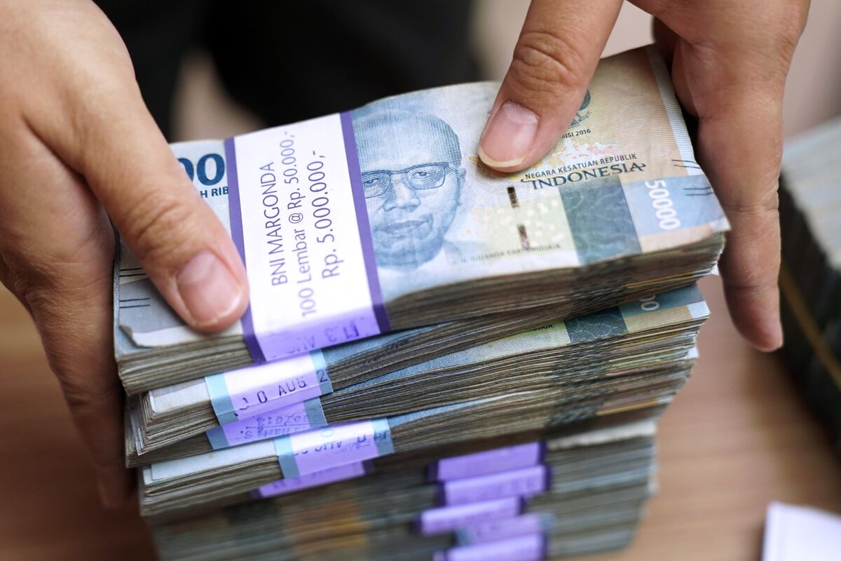 Rupiah Rises: New Indonesian Law Boosts Asia’s Worst-Performing ...