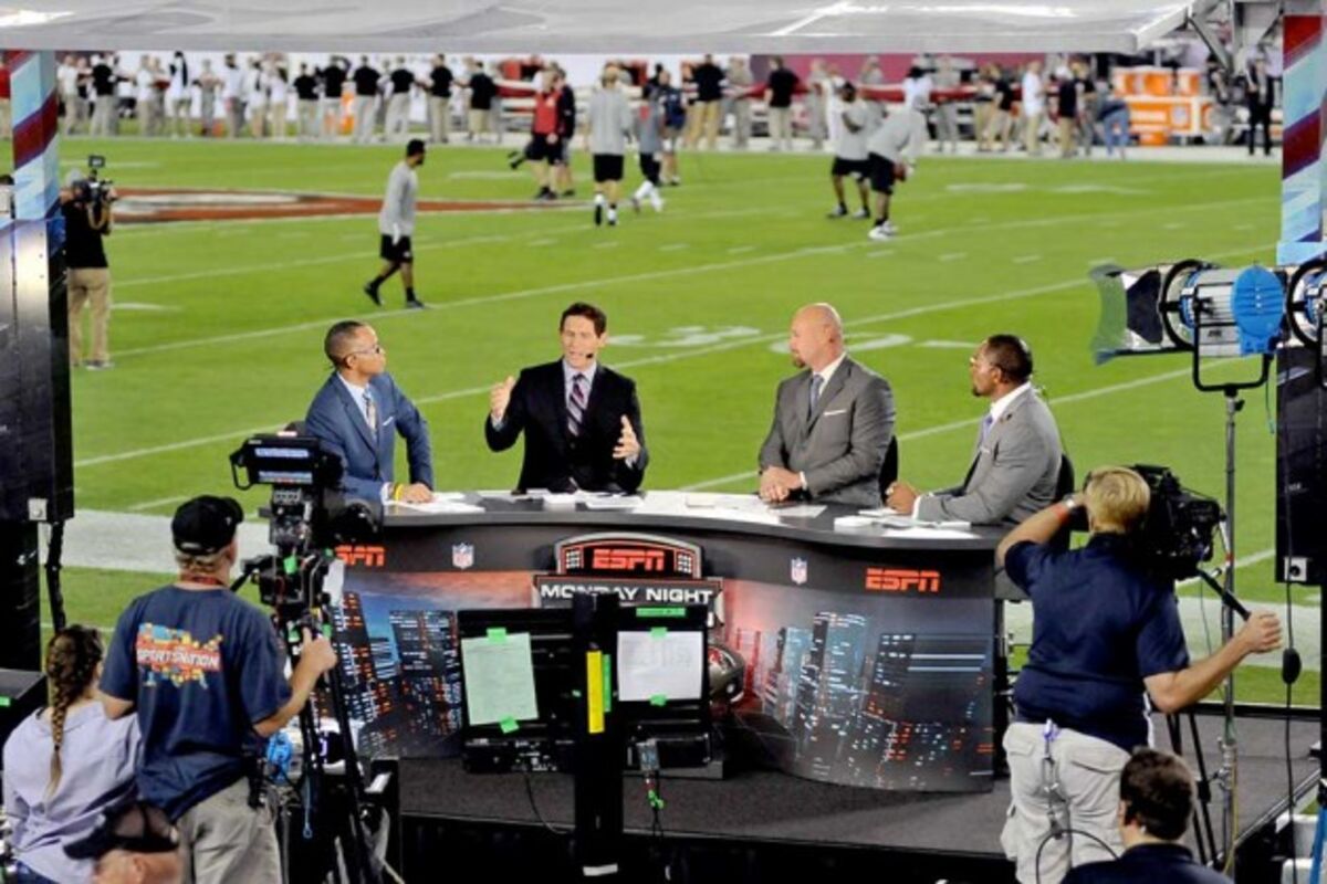 How do NBC, Fox, ESPN and NFLN's 2019 NFL primetime schedules compare?