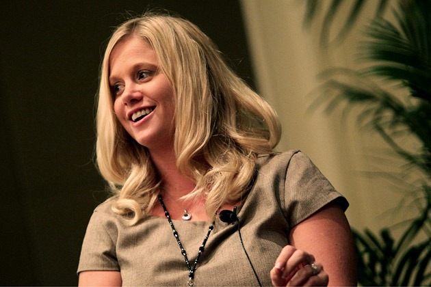 Meet Warren Buffett&rsquo;s Top Troubleshooter: Tracy Britt Cool - Bloomberg