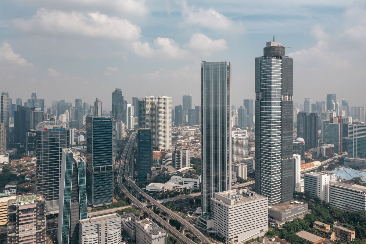 Indonesia Tax Office Considers Split From Finance Ministry Amid Probe