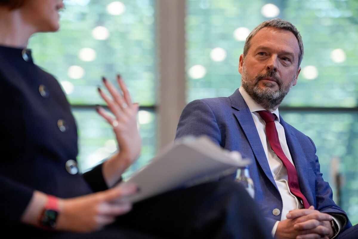 ECB Can Keep Rates on Hold If Outlook Materializes, Wunsch Says