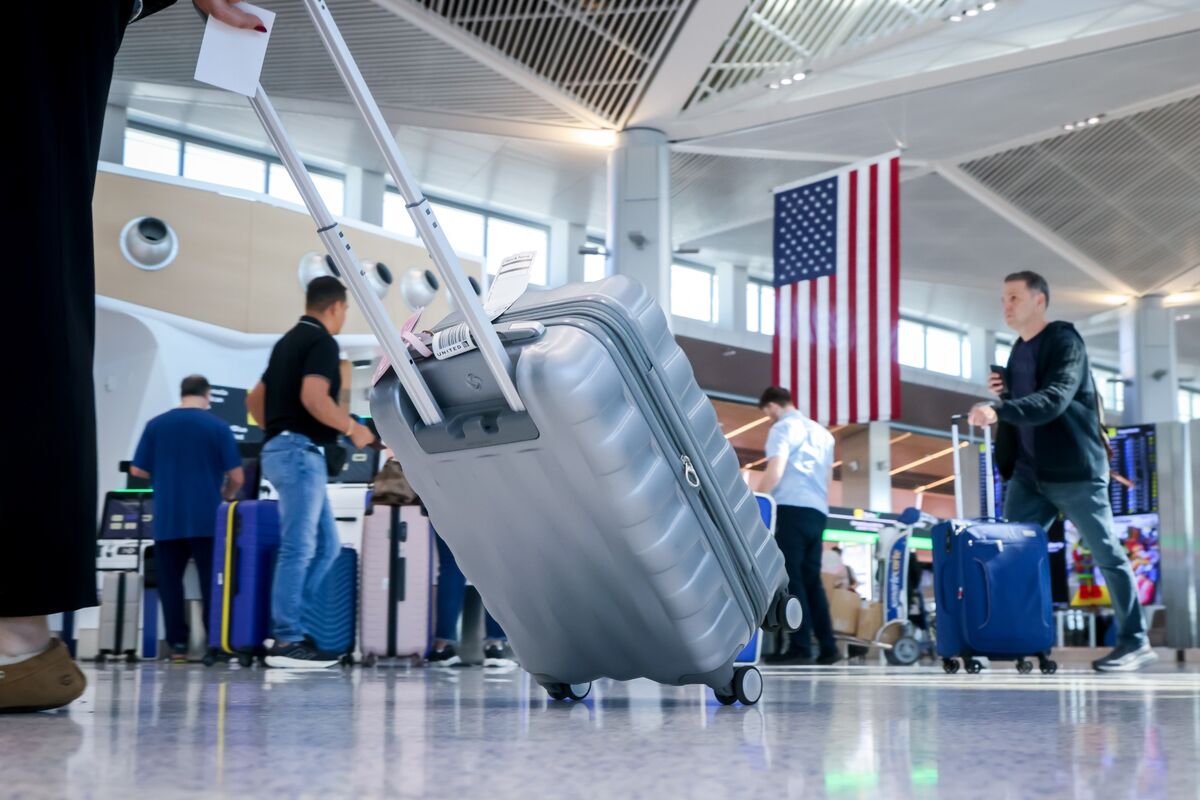 assets.bwbx.io image