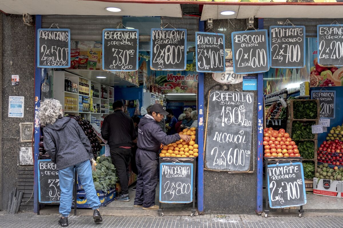 Argentina Expects August Monthly Inflation Spiking Above 10% - Bloomberg