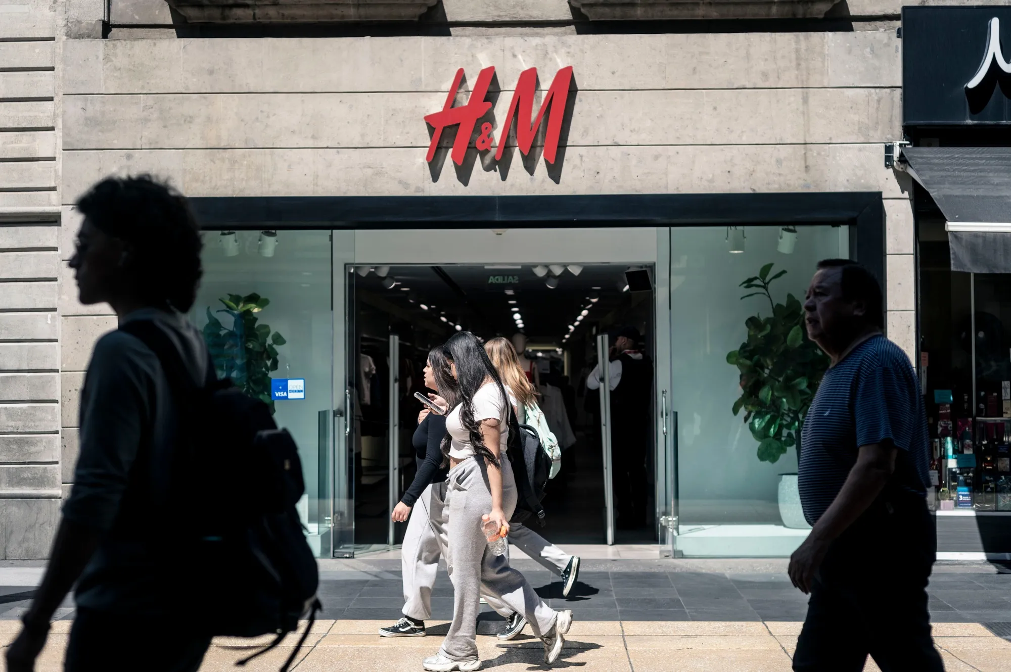 The billionaire Persson family behind&nbsp;H&amp;M repeatedly boosted their stake in the Swedish clothing giant as Trump’s tariff policies decimated markets.