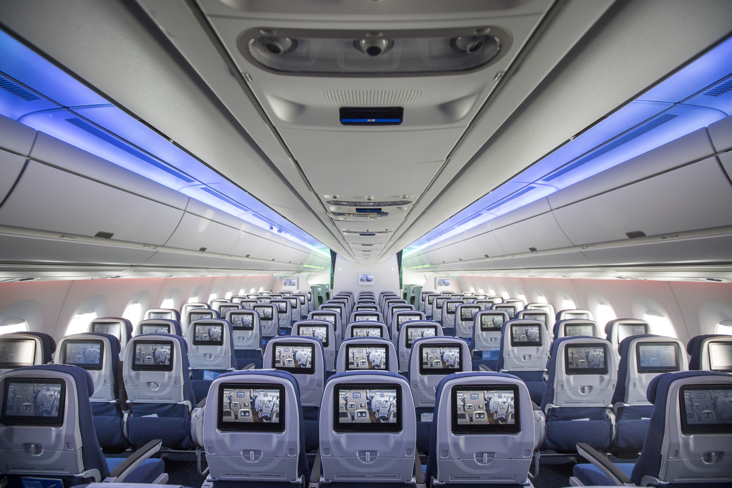 Is it time for minimum airline seat standards?