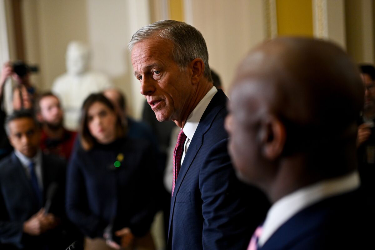 GOP Leader Warns Trump on Muscling Senate Over Voting Bill