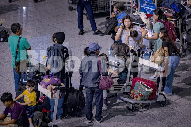 Global IT Outage Affects Airlines, Banks And Retailers