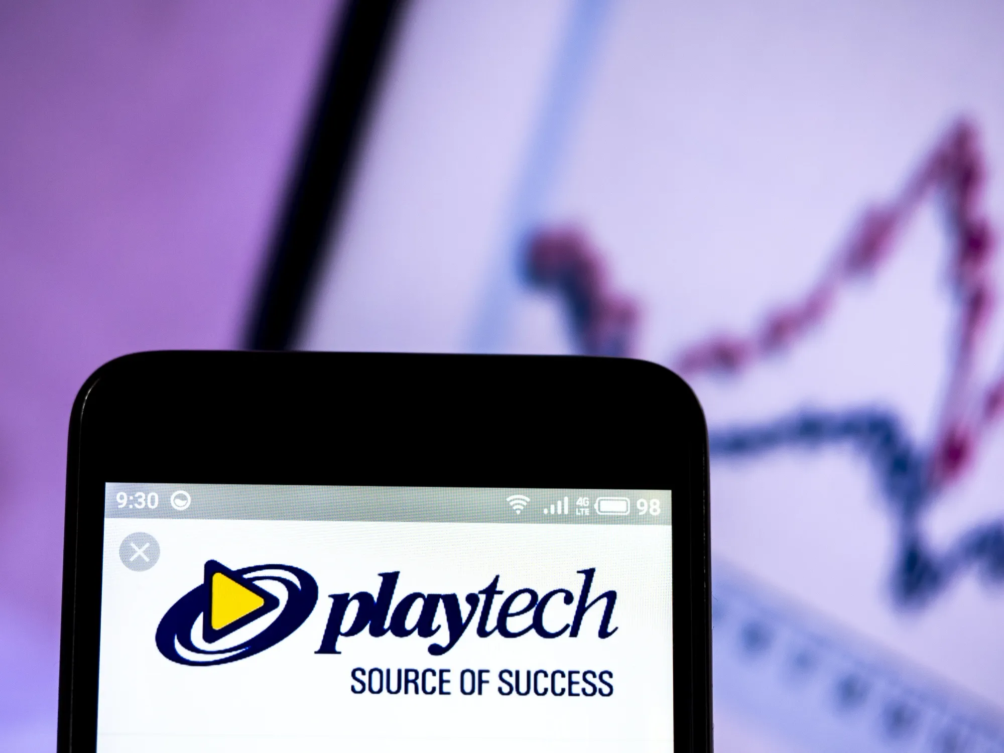 Aristocrat Leisure has agreed to buy British gambling software developer&nbsp;Playtech Plc.
