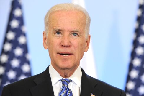 Biden Says Russia’s Crimean ‘Land Grab’ Opposed Worldwide