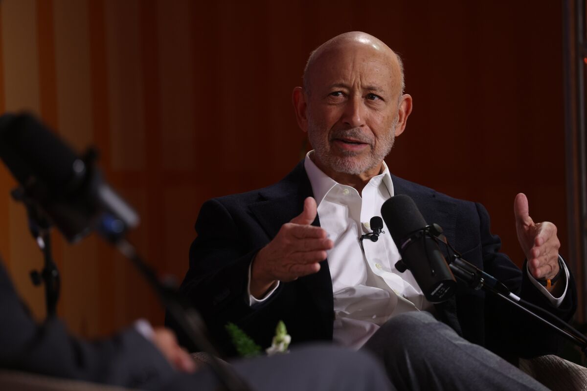 bloomberg.com - David Westin - Lloyd Blankfein Sees Geopolitical Risk Amid 'an Anxious Market'