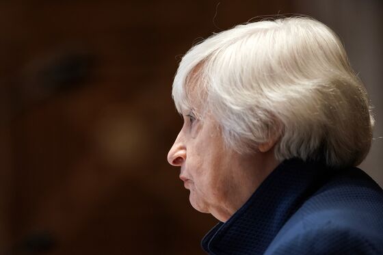 Yellen Warns of Default Risk by October Without Debt-Limit Hike