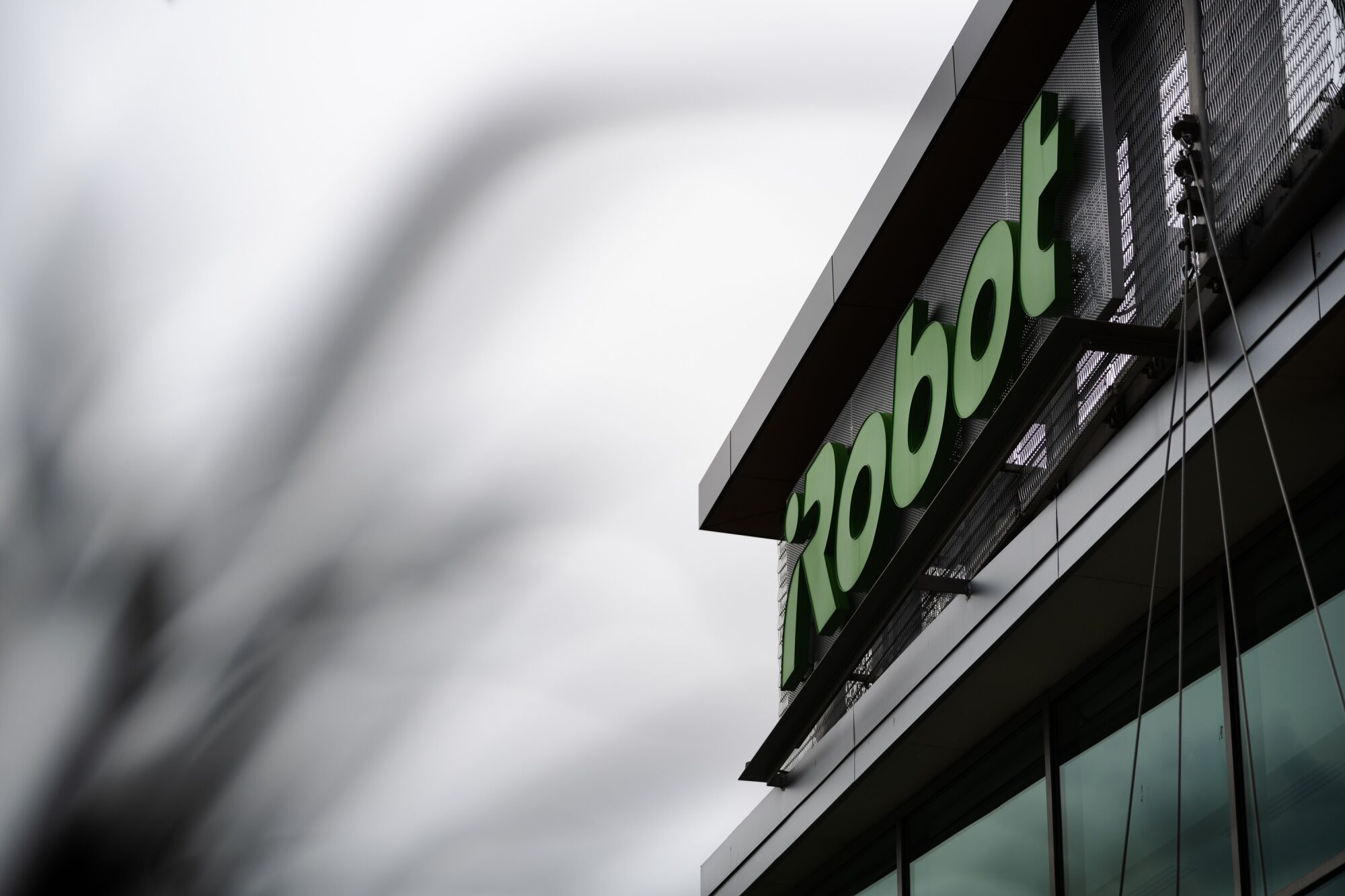 cancels $1.4 billion acquisition of Roomba maker iRobot