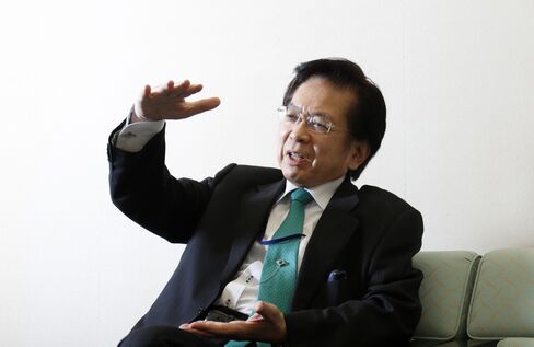 本田悦朗氏(16年2月)