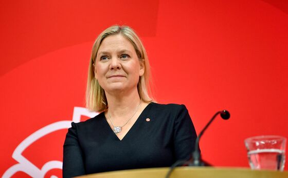 First Woman Set to Run Sweden Has a Fight to Keep Power (Repeat)