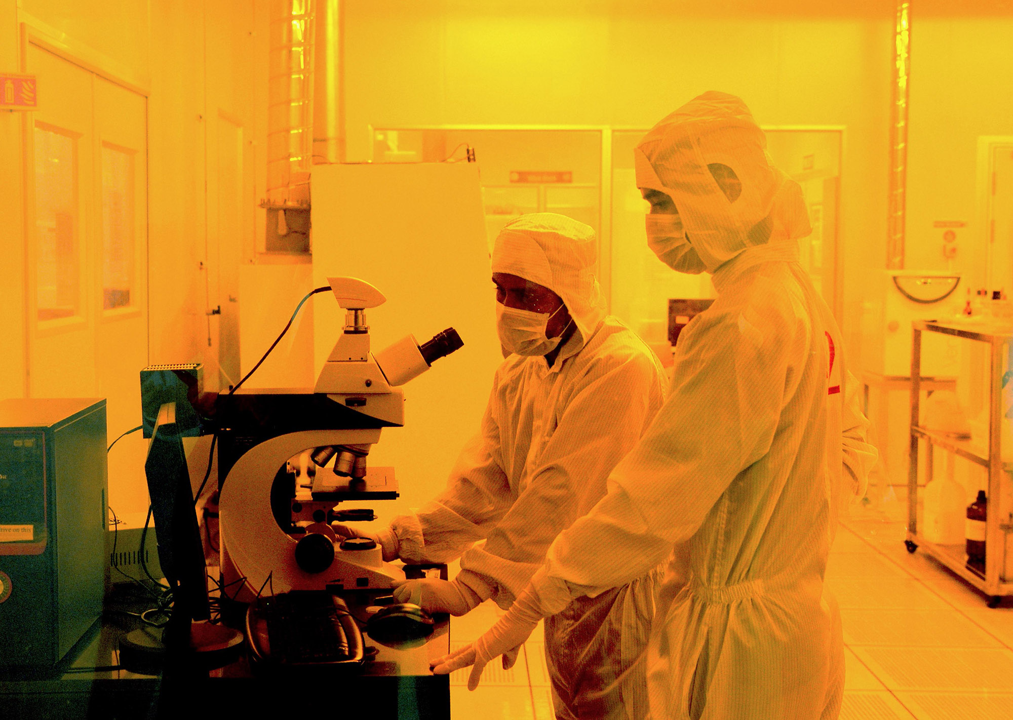 Researchers&nbsp;inside a semiconductor fabrication lab&nbsp;in Bangalore.&nbsp;